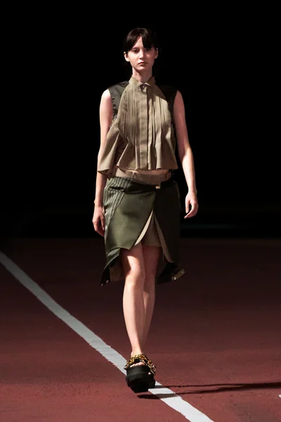 Look 2